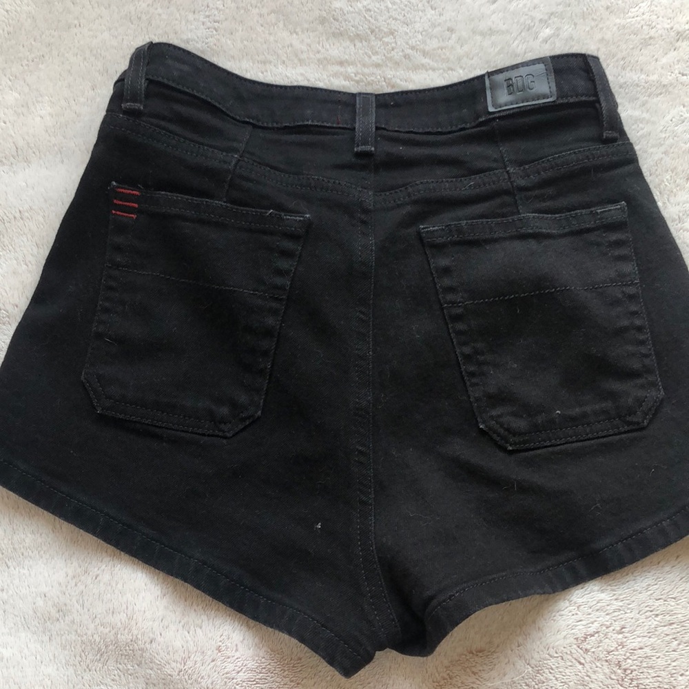 URBAN OUTFITTERS black high rise denim shorts